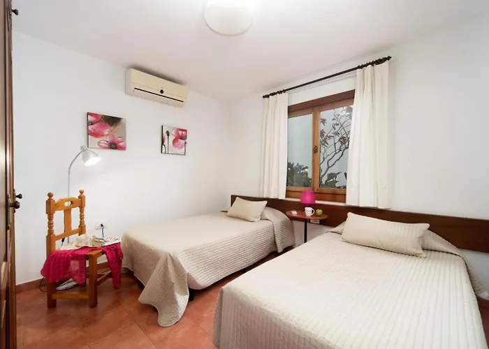 Julianne 4 Nyaraló *